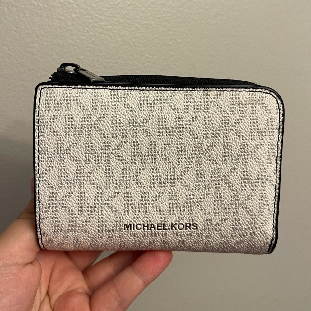 Michael Kors White Signature Zip-Around Card Wallet